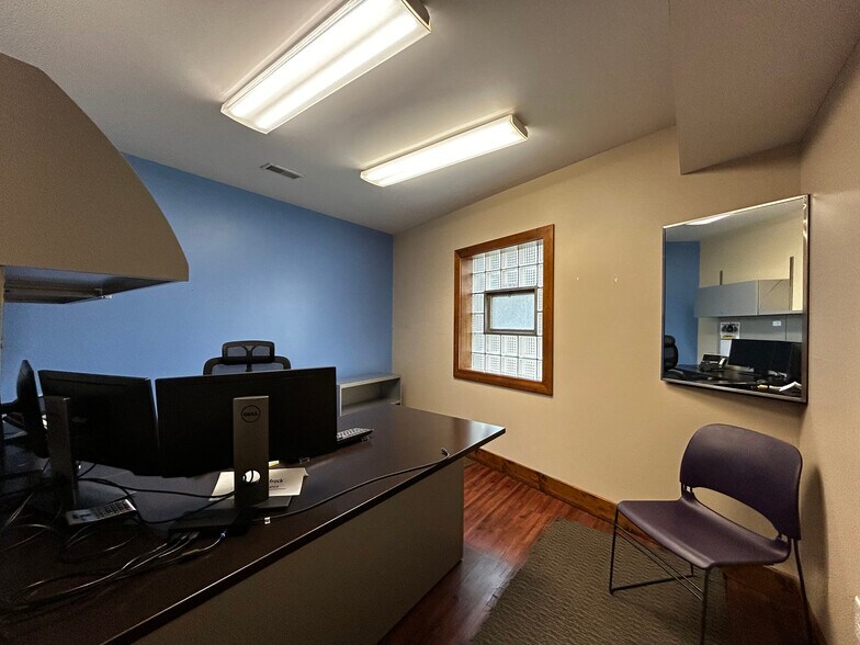 More Photos Of 2918 Portage St, Kalamazoo Office For Sale