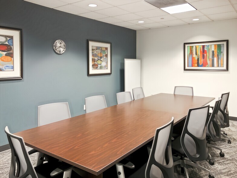 More Photos Of 100 S 4th St, Saint Louis Coworking Space