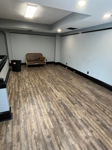 More Photos Of 2650-2652 E Somerset St, Philadelphia Restaurant For Lease