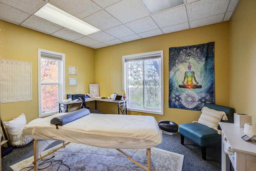 More Photos Of 2434 Commerce Blvd, Mound Office For Sale