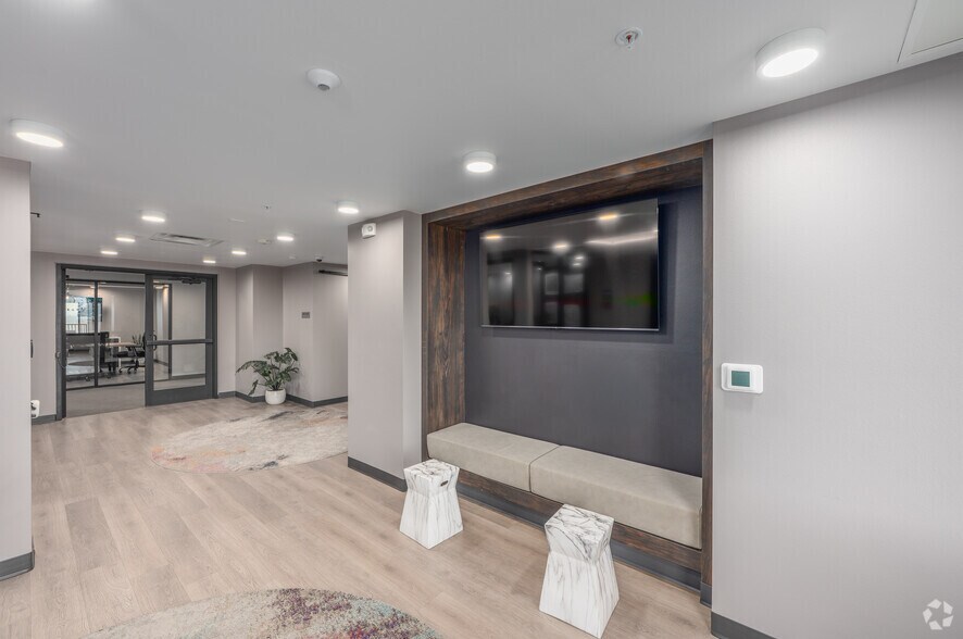 More Photos Of 215-219 S Water St, Henderson Apartments For Lease