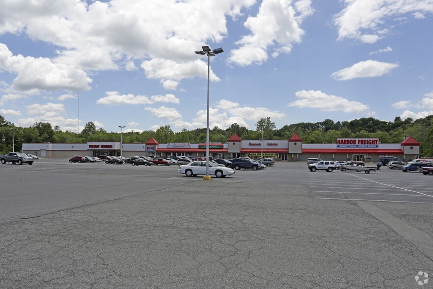 More Photos Of 1409 E Stone, Kingsport Unknown For Lease