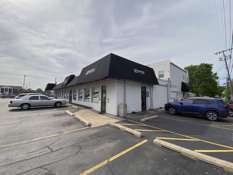 More Photos Of 215 Ridge Rd, Munster Unknown For Lease