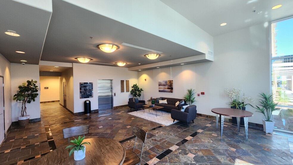 More Photos Of 9960 W Cheyenne Ave, Las Vegas Office For Sale