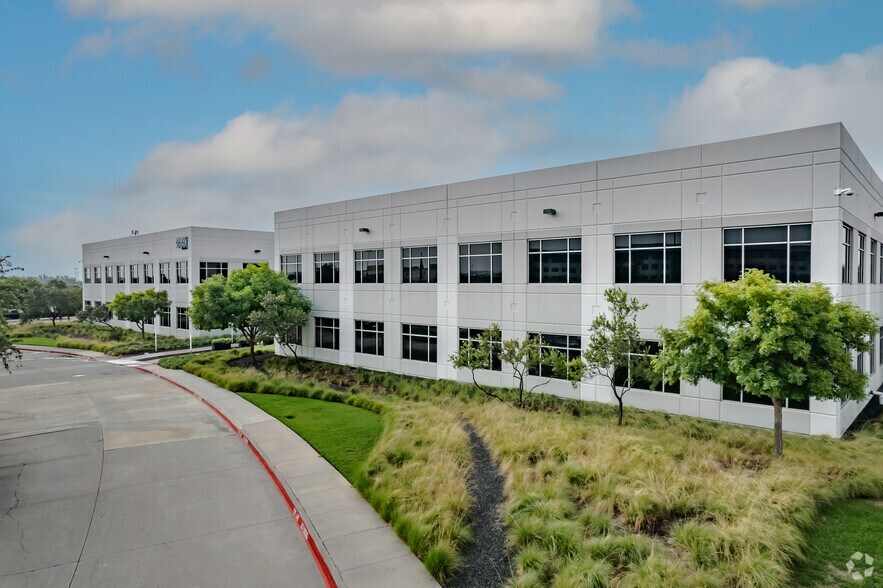 More Photos Of 3660 Regent Blvd, Irving Office For Lease