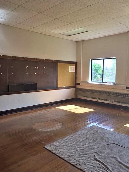 More Photos Of 305 W Elizabeth St, Stockbridge Schools For Sale