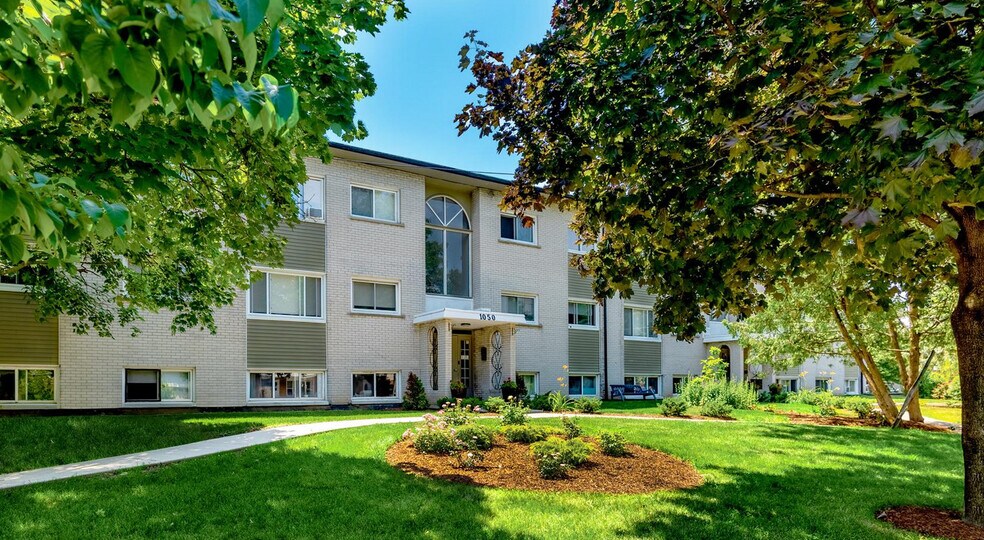 More Photos Of 1050 Highland St, Burlington Apartments For Sale