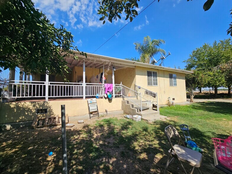 More Photos Of 14398 Avenue 88, Pixley Multifamily For Sale