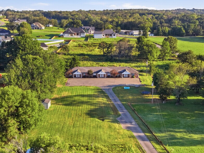 More Photos Of 99 Highway 287, Greenbrier Apartments For Sale