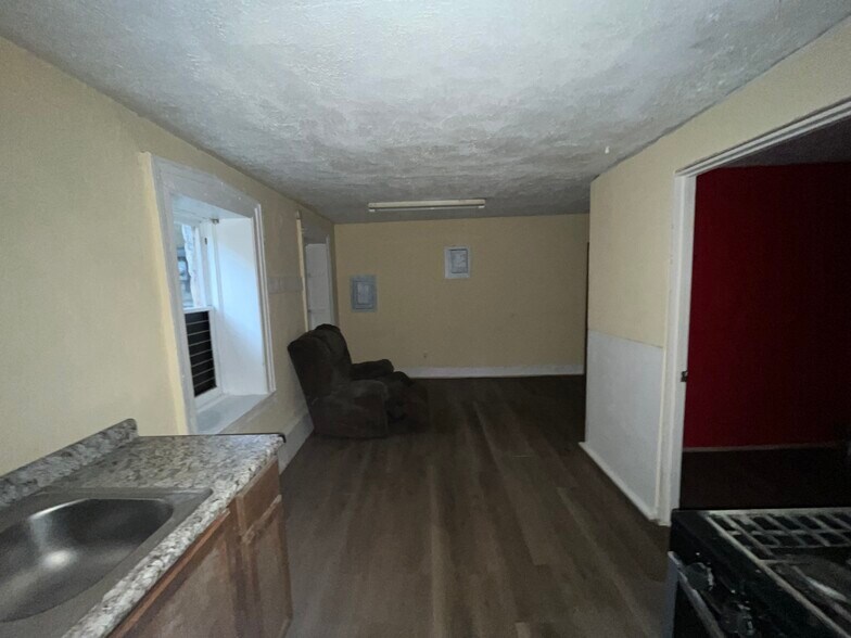 More Photos Of 926 Diamond Park, Meadville Office For Sale