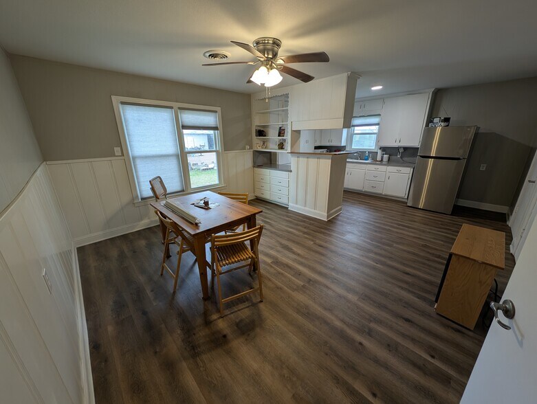 More Photos Of 3316 Robinson Dr, Waco Office For Sale