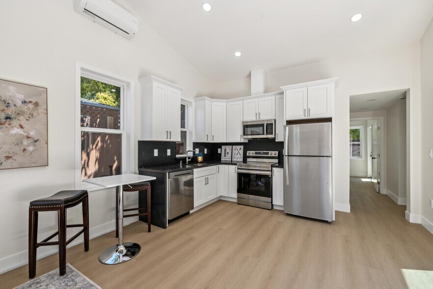 More Photos Of 846 Wilmac Ave, Novato Apartments For Sale