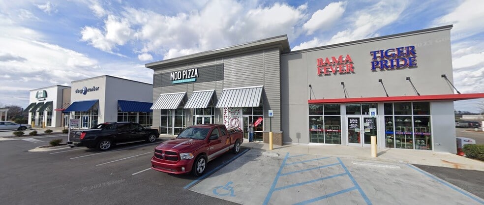 More Photos Of 7616 Hwy 72, Madison Freestanding For Lease