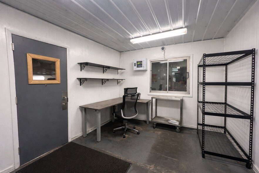 More Photos Of 432 N Royal St, Jackson Warehouse For Lease