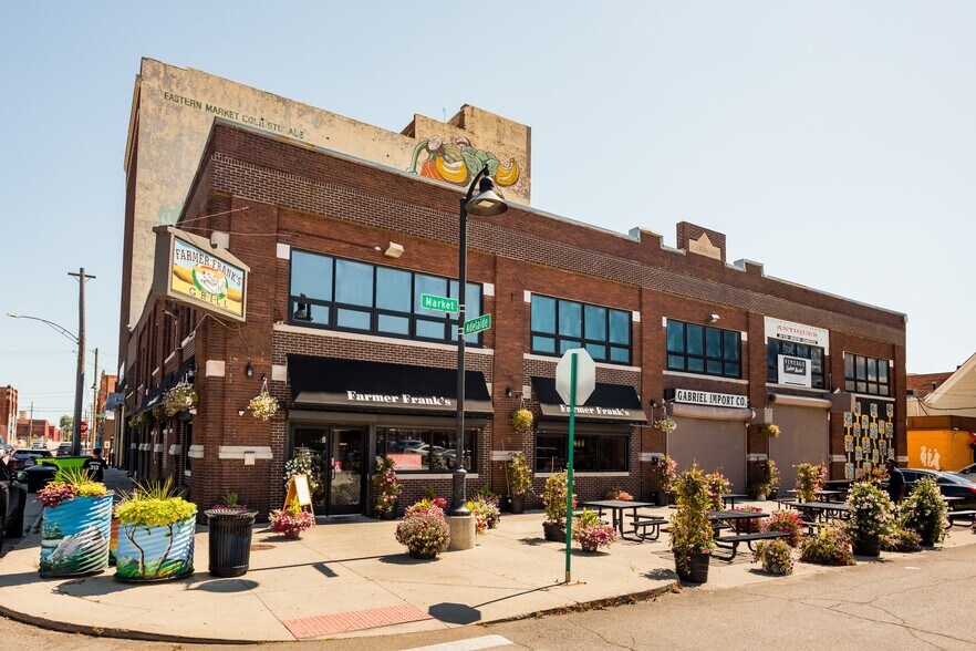Primary Photo Of 1468 Adelaide St, Detroit Storefront Retail Office For Sale