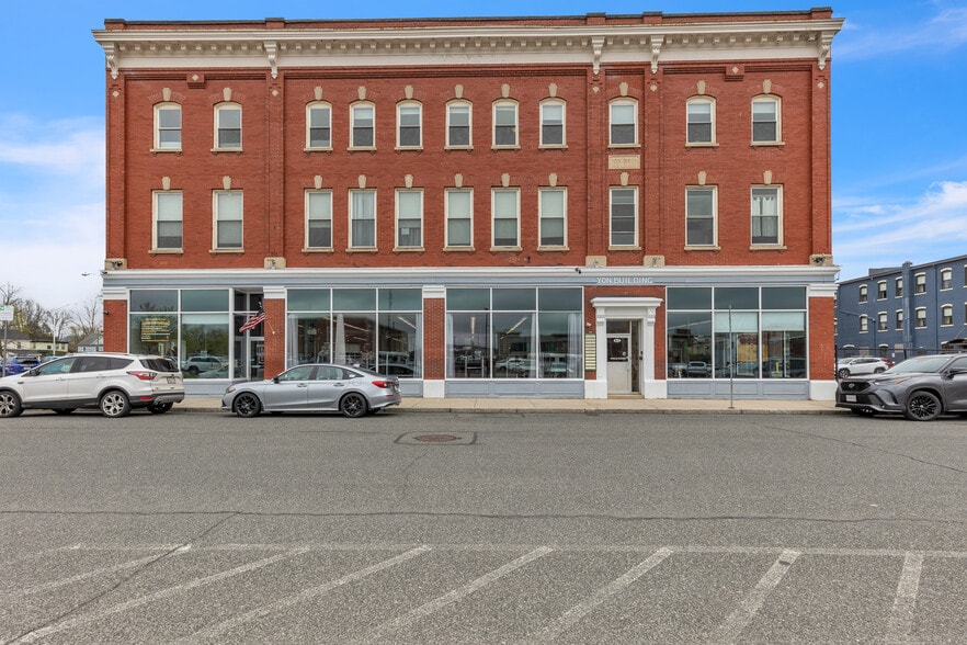 More Photos Of 42 Summer St, Pittsfield Medical For Sale