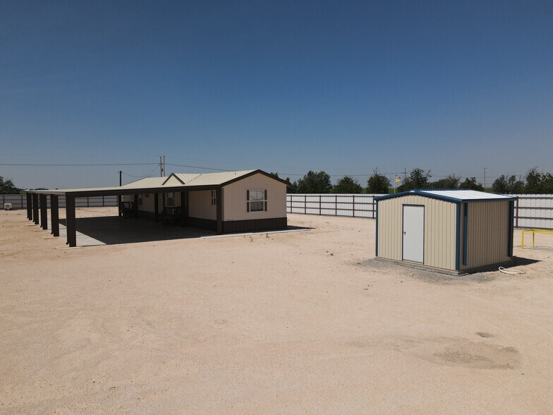 More Photos Of 2804 Pinson rd, Hobbs Warehouse For Sale