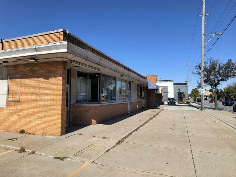 More Photos Of 8146 Calumet Ave, Munster Office For Sale