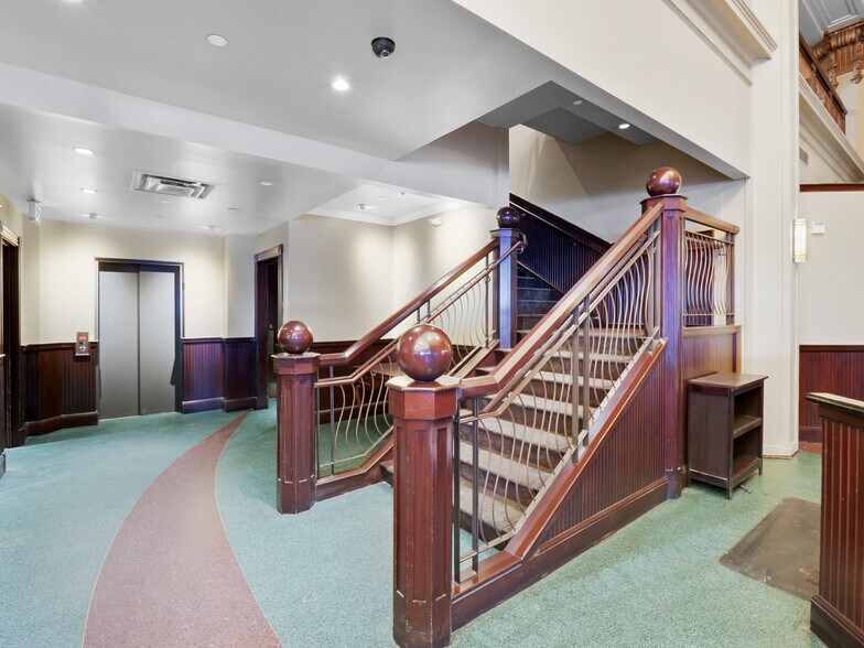 More Photos Of 1100 S Flower St, Los Angeles Office For Lease