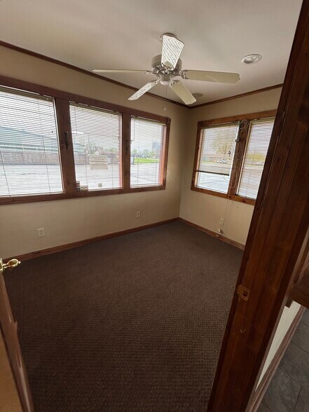More Photos Of 4343 S Limit Ave, Sedalia Office For Lease