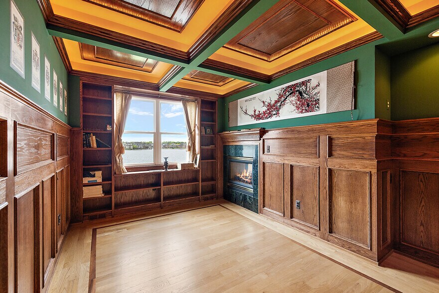 More Photos Of 10611 Lighthouse Pt, South Lyon Specialty For Sale