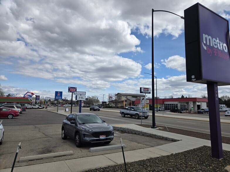 More Photos Of 7180 W Fairview Ave, Boise Fast Food For Sale