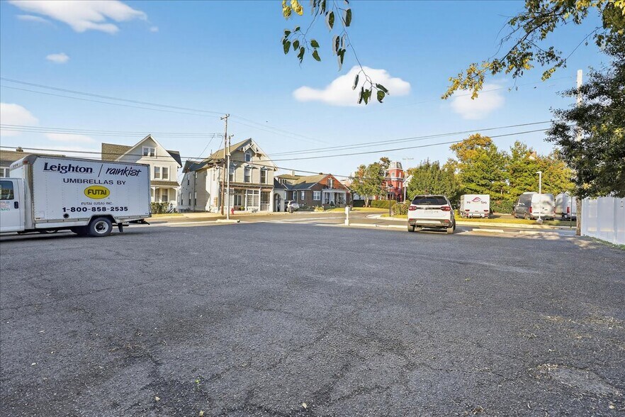 More Photos Of 55 E Front St, Keyport Office For Sale