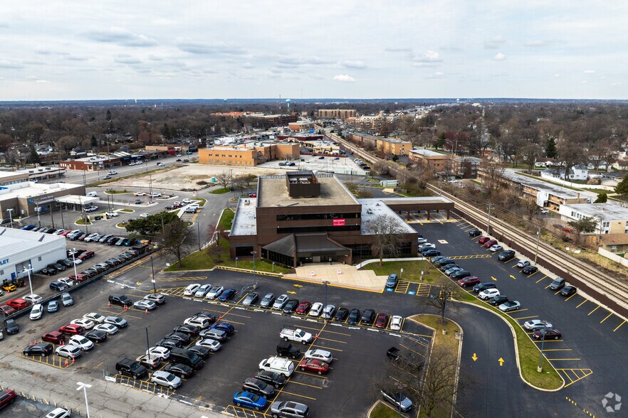 More Photos Of 9400 S Cicero Ave, Oak Lawn Medical For Sale