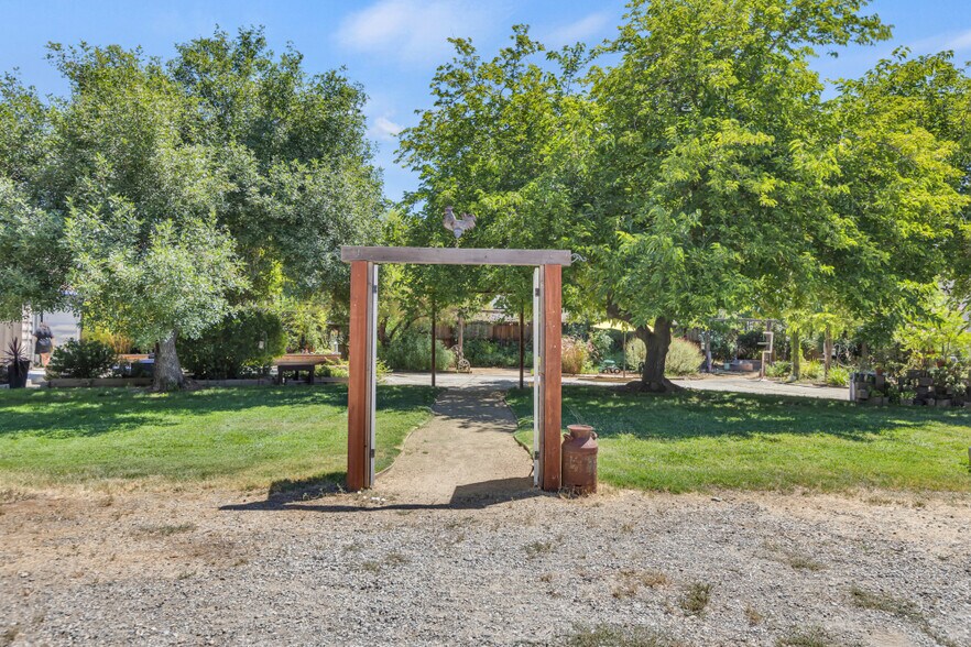 More Photos Of 9455 E Stockton Blvd, Elk Grove Specialty For Sale