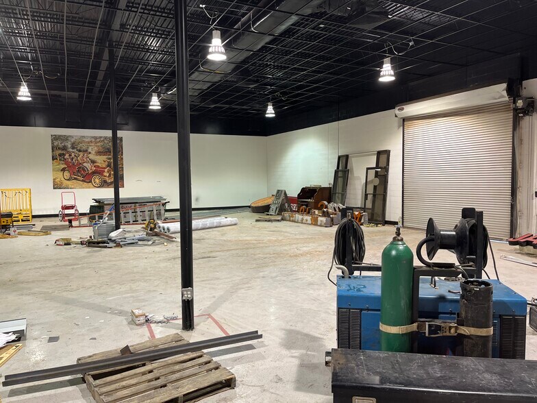 More Photos Of 1190 Russwood Dr, Abilene Flex For Lease