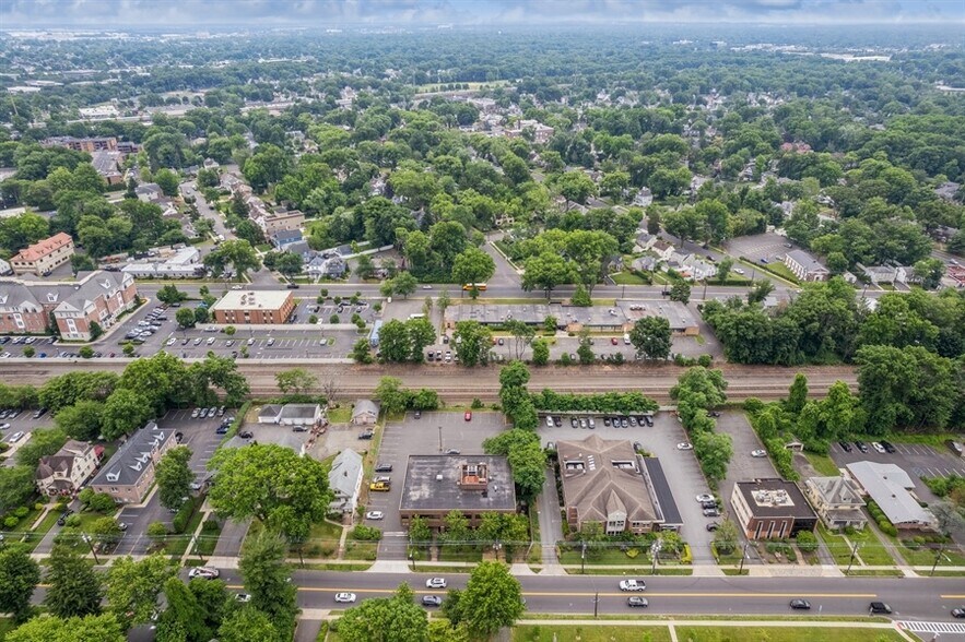 More Photos Of 216 North Ave E, Cranford Office For Sale