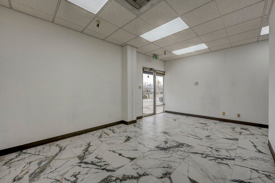 More Photos Of 575-585 Reactor Way, Reno Distribution For Lease