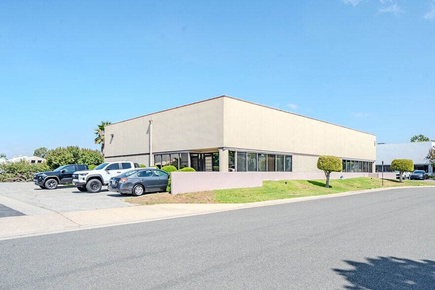 More Photos Of 381 Thor Pl, Brea Manufacturing For Lease