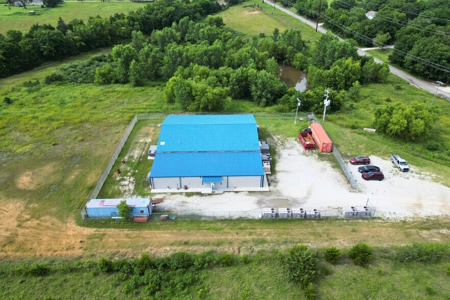 More Photos Of 12770 County Road 3580, Ada Sports And Entertainment For Sale