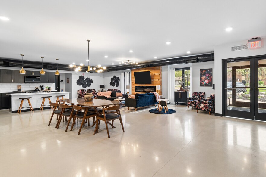 More Photos Of 3520 Snouffer Rd, Columbus Office For Sale