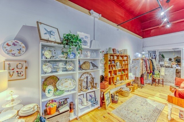 More Photos Of 443 Railroad St, Saint Johnsbury General Retail For Sale