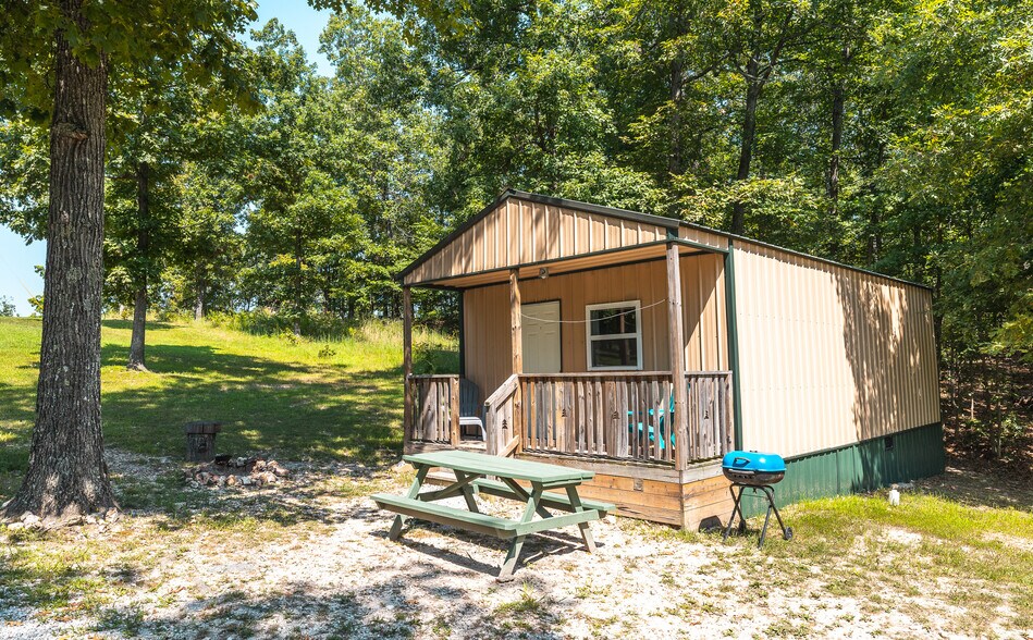 More Photos Of 11726 Highway K, Jadwin Hotel For Sale