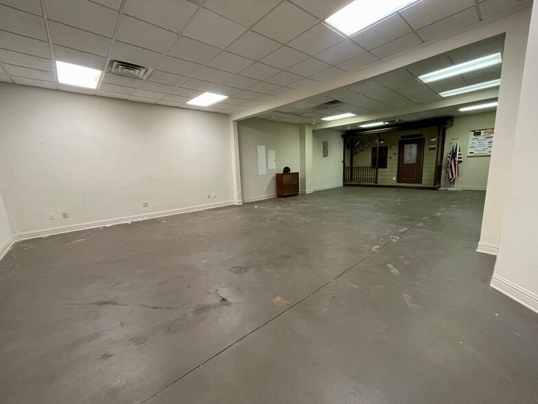 More Photos Of 663-665 N Eastern Blvd, Montgomery Freestanding For Lease