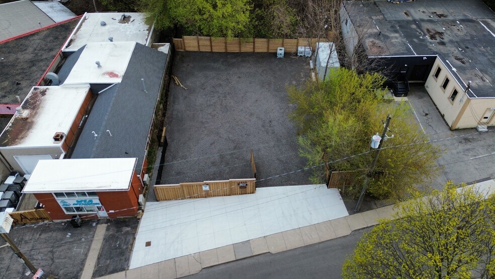 More Photos Of 43 Glen Rd, Hamilton Land For Lease