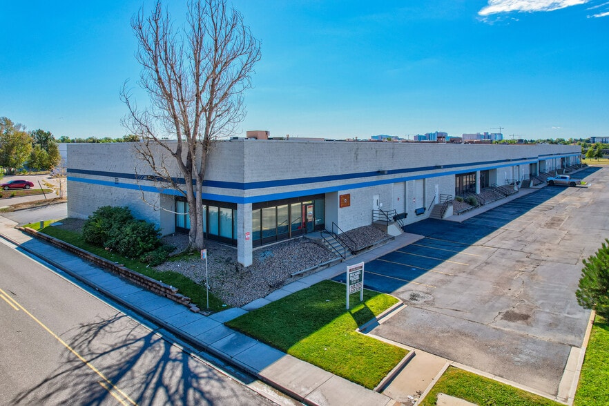 More Photos Of 3250 Oakland St, Aurora Warehouse For Lease