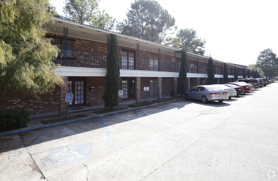 More Photos Of 11768 S Harrells Ferry Rd, Baton Rouge Office For Sale