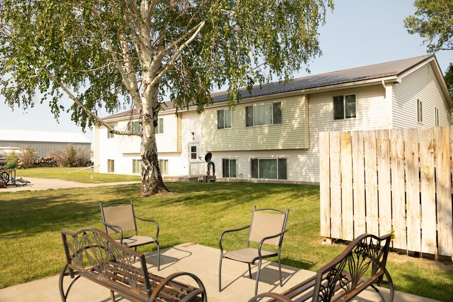 More Photos Of 1000 4th Ave SW, Conrad Apartments For Sale