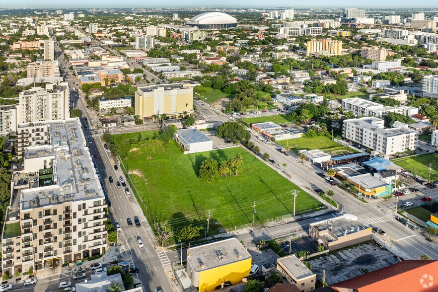 More Photos Of 735 SW 1st St, Miami Land For Sale