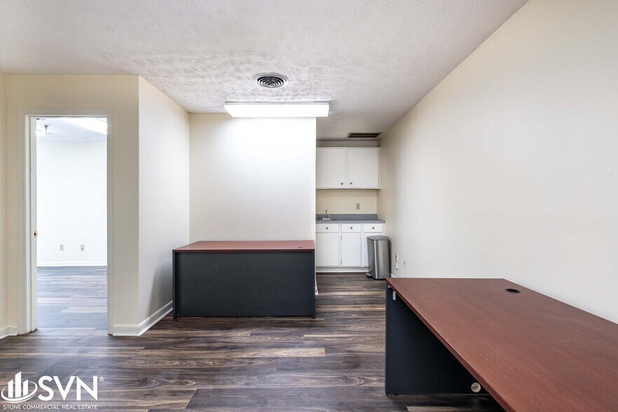 1081 Dove Run Rd, Lexington, KY 40502 Medical Office For Lease