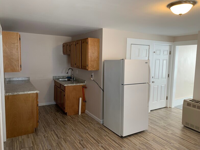 More Photos Of 412 Manchester St, Manchester Apartments For Sale