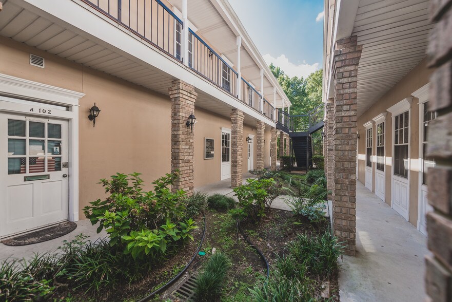 More Photos Of 2002 20th St, Kenner Office For Sale