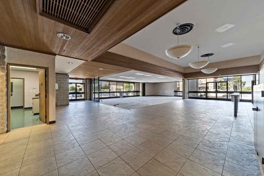 More Photos Of 17899 Colima Rd, City Of Industry Bank For Lease