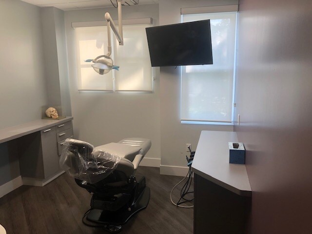 More Photos Of 1060 W Foothill Blvd, Upland Medical For Sale