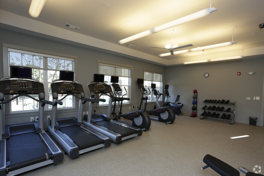 More Photos Of 4 Berry St, North Andover Apartments For Lease