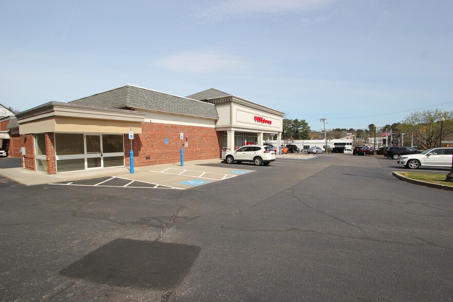 Primary Photo Of 435 W Central St, Franklin Drugstore For Lease